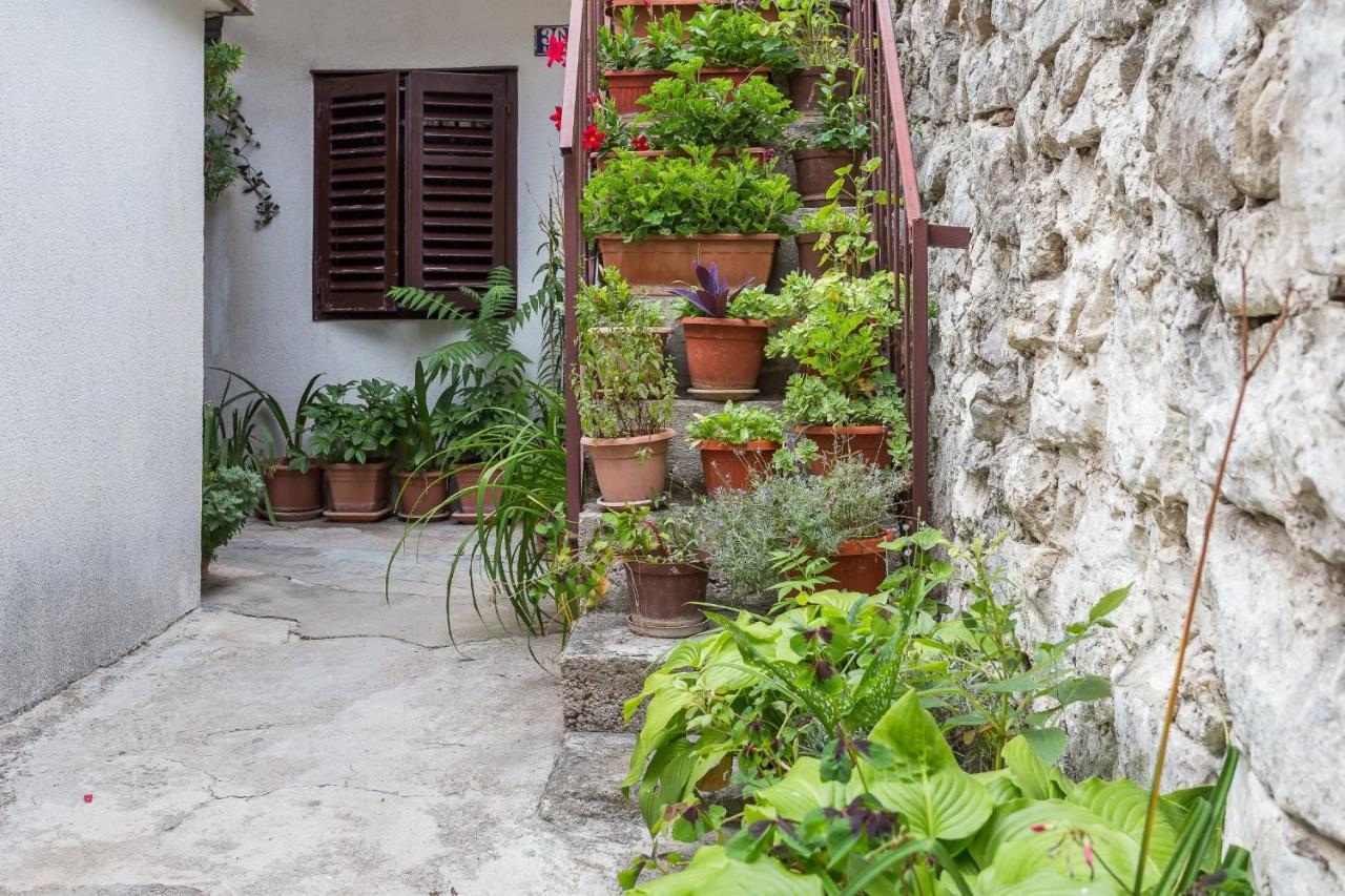 Modern And Practical Studio In The Heart Of Split Buitenkant foto